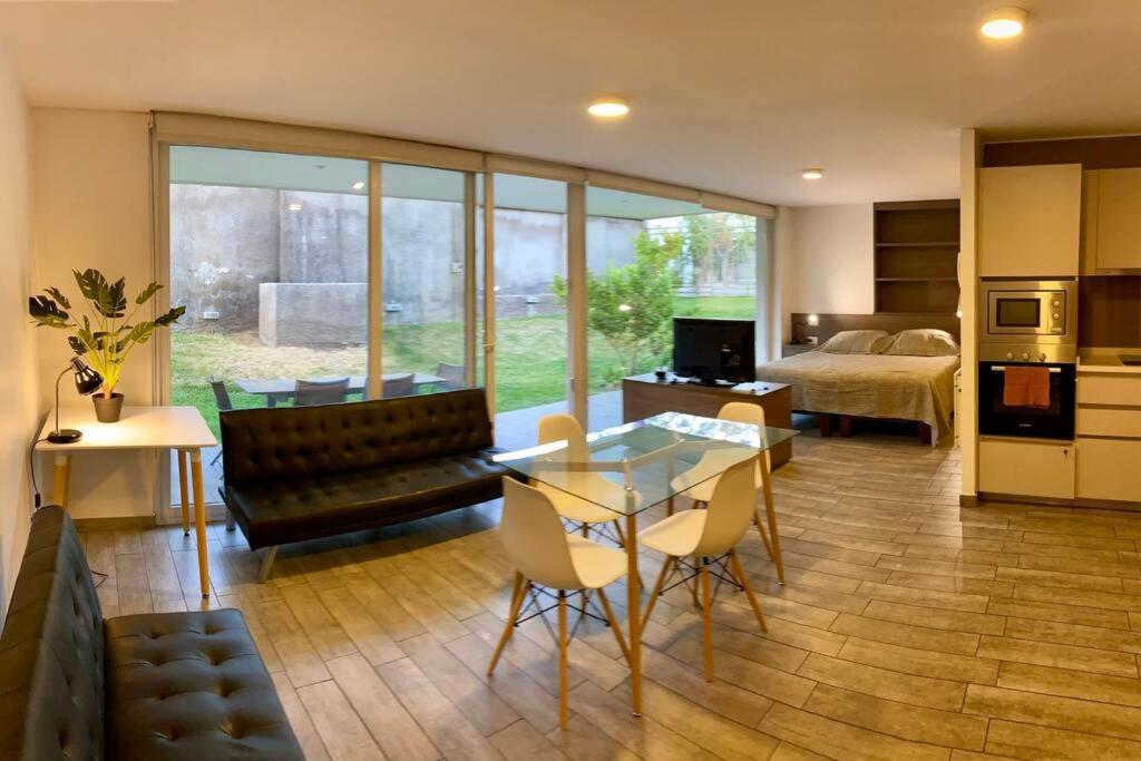 Moderno Y Equipado Estudio En Dominicos Apartamento